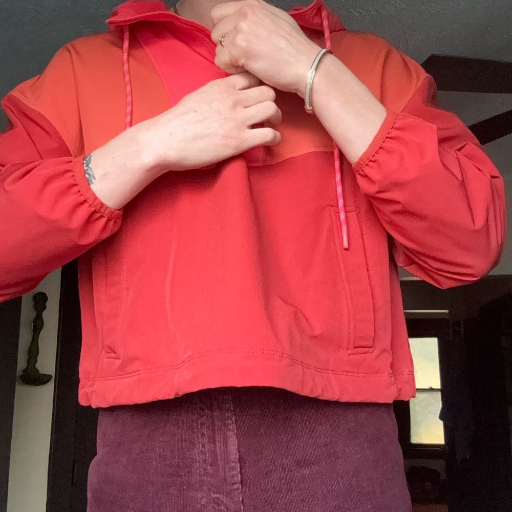 Pink/Orange Athletic Women’s Retro-Style Running Jacket